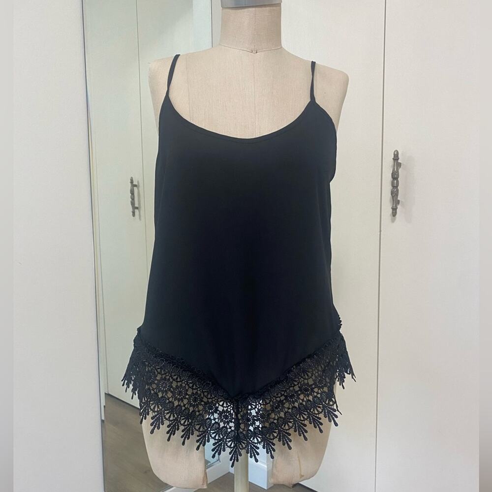 Nella Fantasia Soft Sexy Black Lace Hem Cami Top Women’s Size Large Y2K Chic